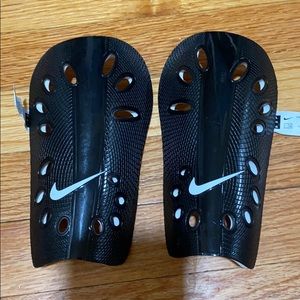 Nike J Guard L black NWT